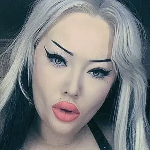 cherryb0mbxo's profile image