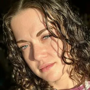 wildgravity_boudoir's profile image
