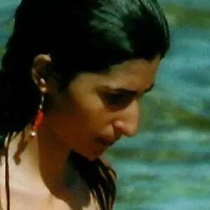 Alba Flores's profile image