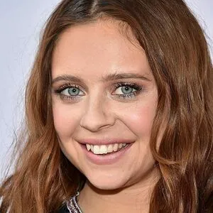 Bel Powley's profile image