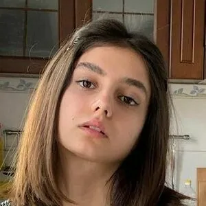 Arina Azarova's profile image