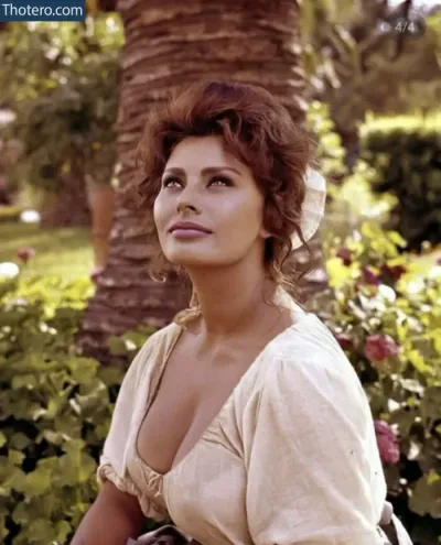 Sophia Loren nude 1170636