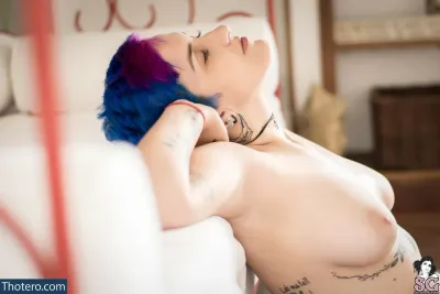 GioSuicide nude 74299