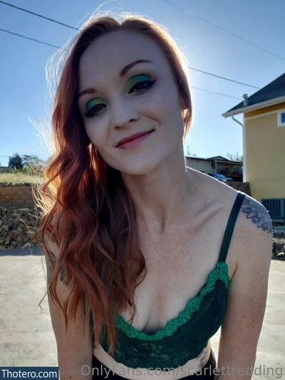 scarlettredding's profile image